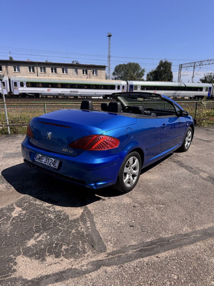 Sprzedam Peugota 307 CC 2.0 z 2004r