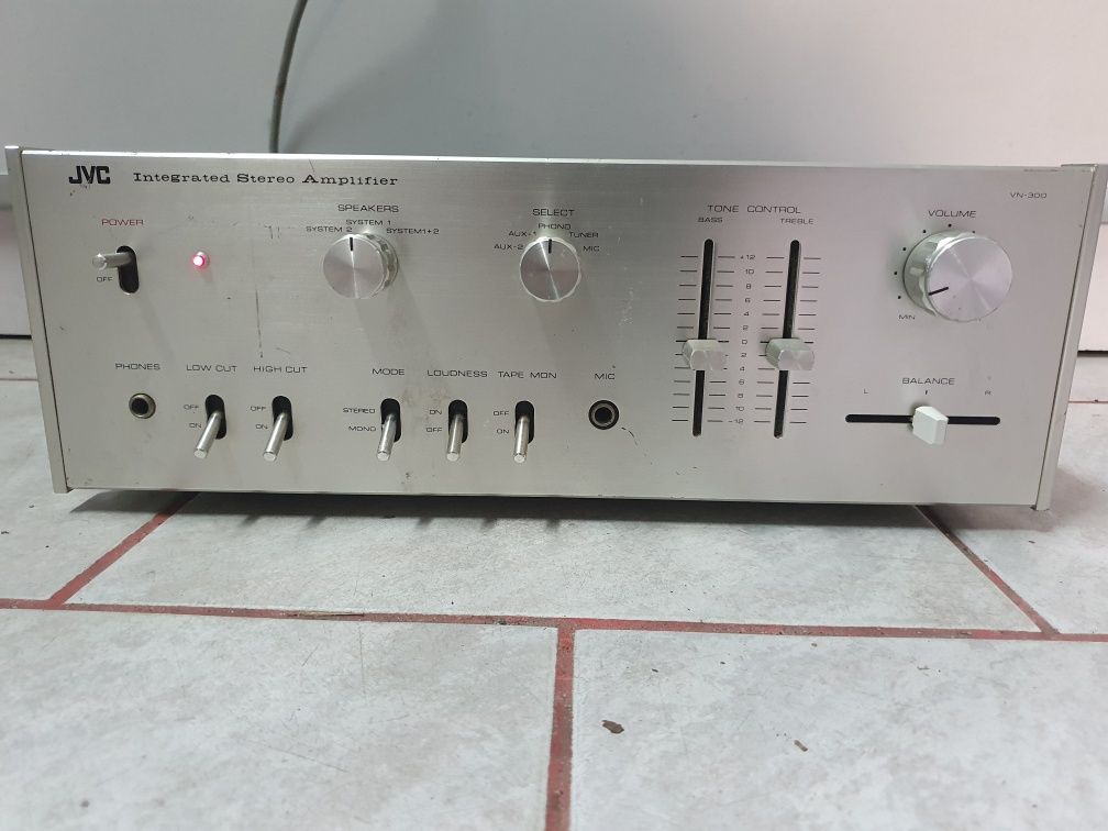 Wzmacniacz JVC VN-300 vintage amplituner stereo