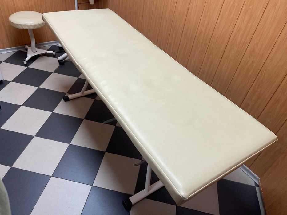 Косметологічна кушетка масажний стіл (1840*630*730 Д*Ш*В)