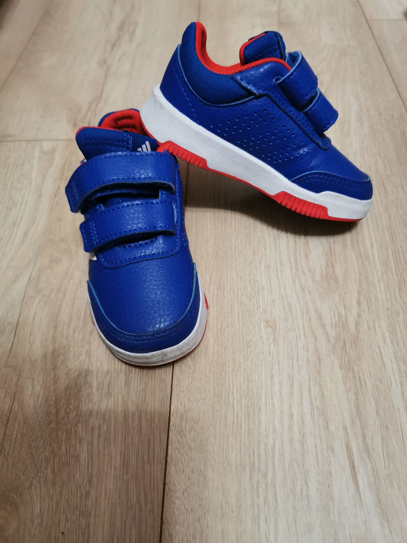 Buty sportowe adidasy na rzep dziecięce adidas rozmiar 23 wkl wew 15 c