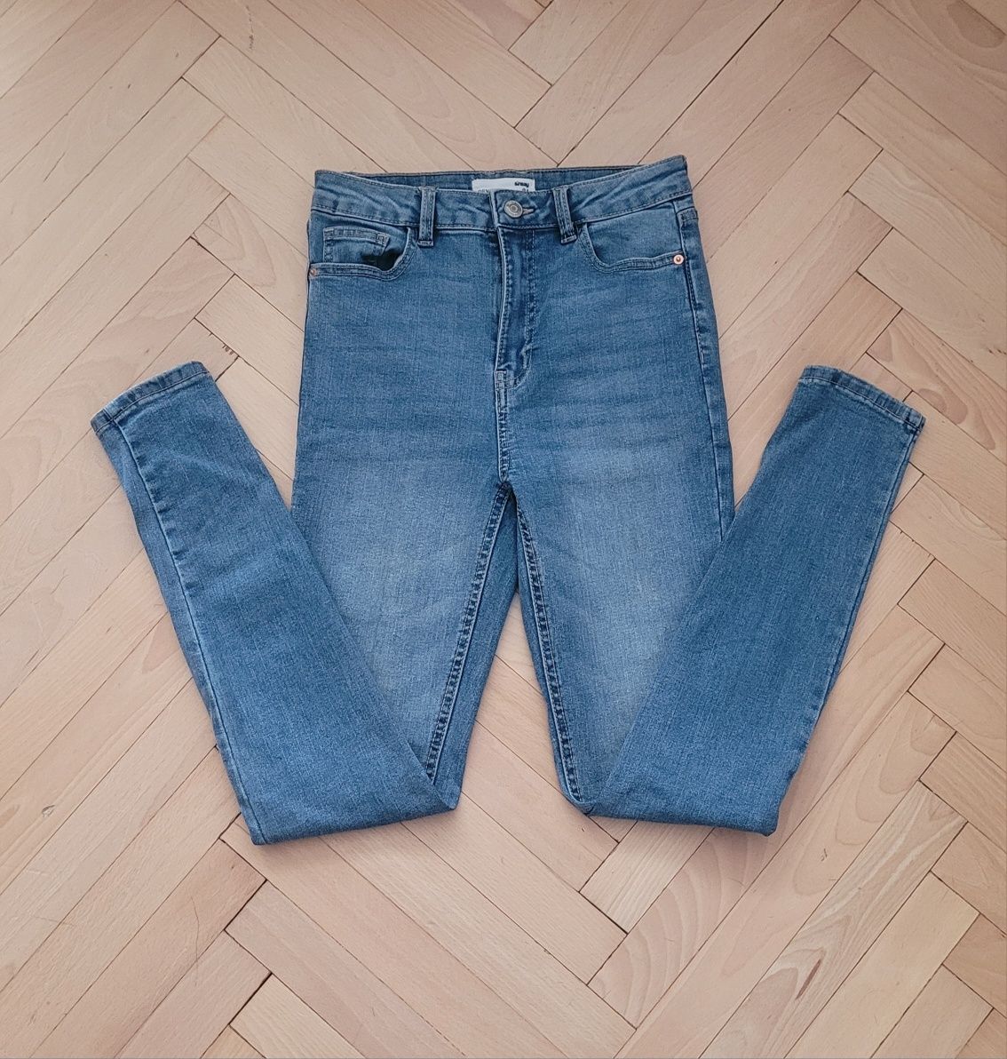 Spodnie damskie jeansy skinny rurki Sinsay Rozmiar S