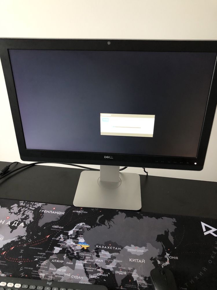 Монітор Dell UZ2315Hf 23” Full HD IPS вебкамерою, мікрофоном і тд