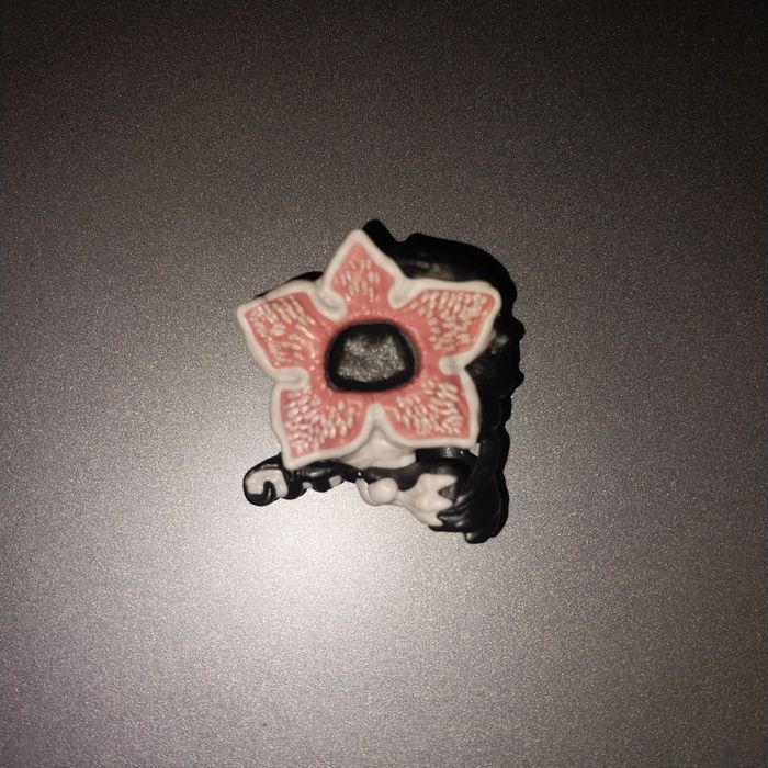 відаю фігурки з серіалу дивні дива