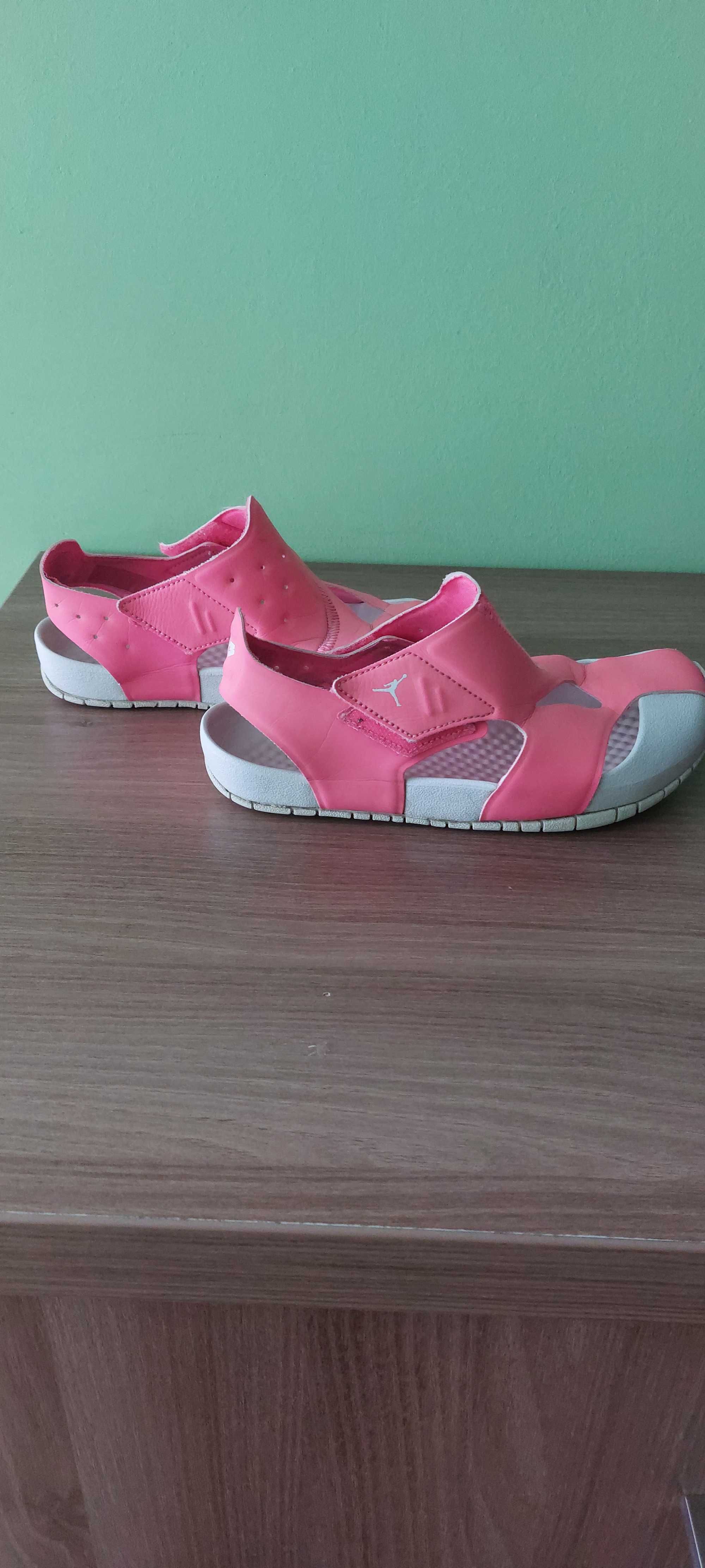 Sandalki Nike Jordany dl wkladki 20cm