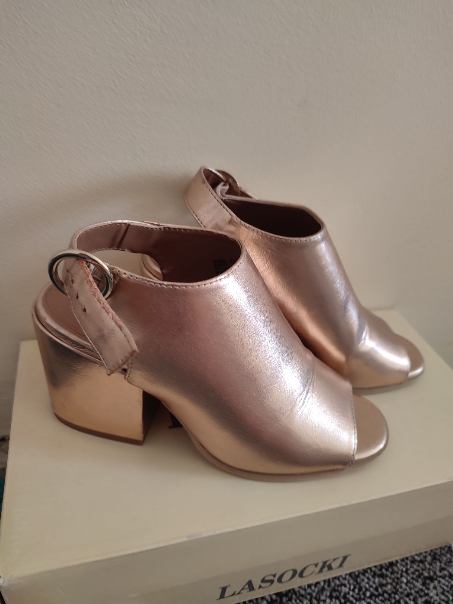 Buty damskie sandałki