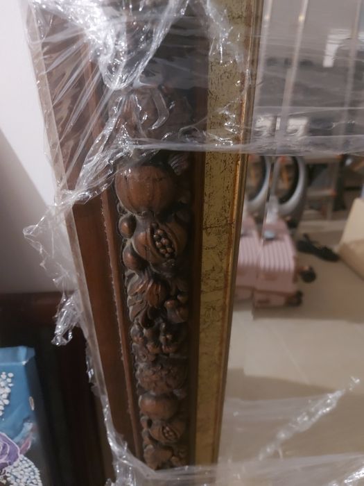 Espelho grande em madeira trabalhado