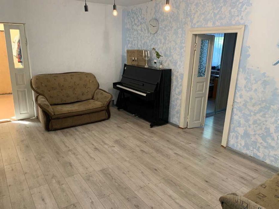 Продається дім у смт Балабине.