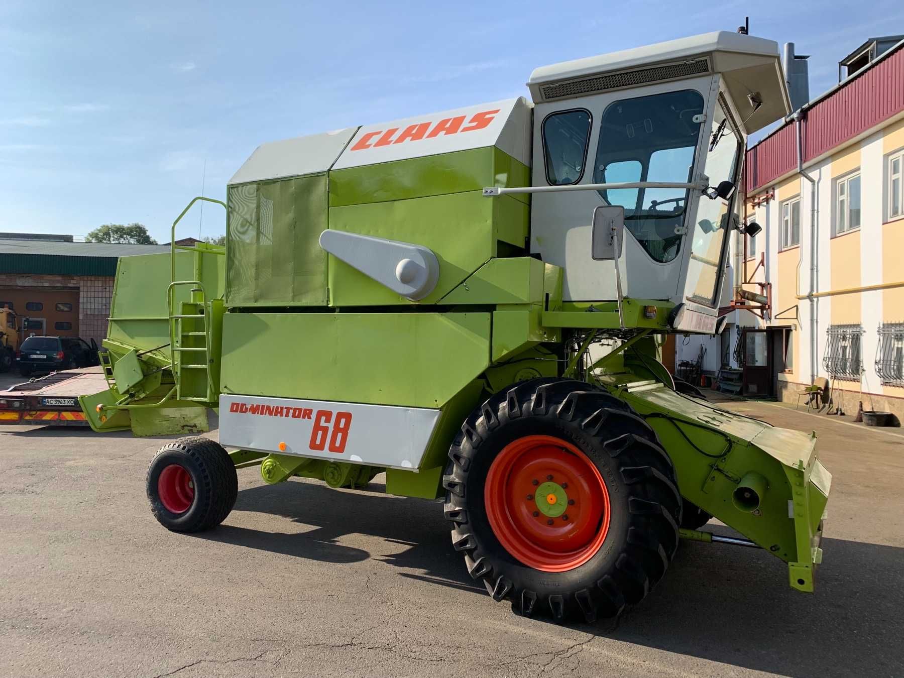 Комбайн Claas Dominator 68