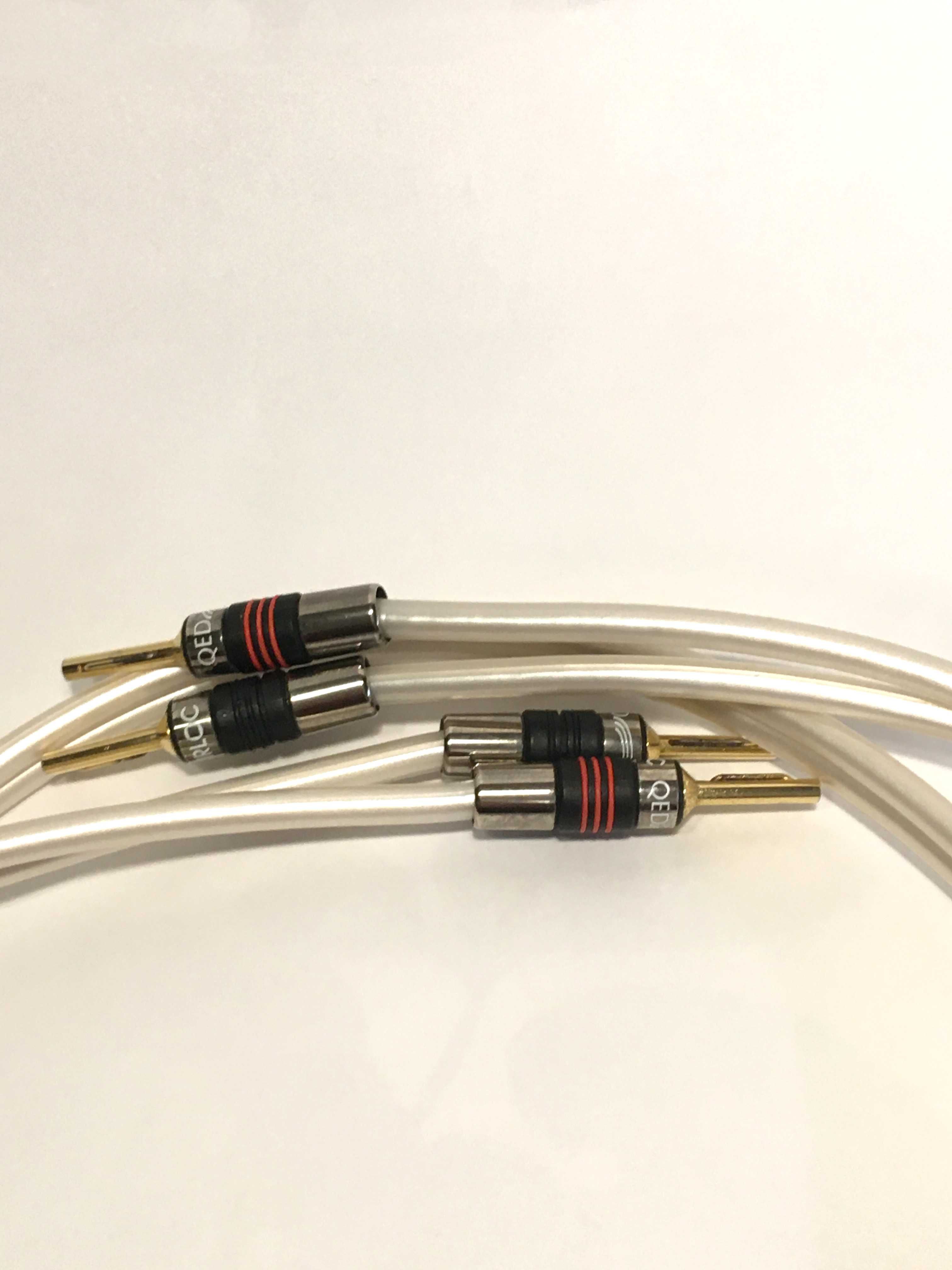 Cabo QED XT400 premiado com tecnologia X-Tube TM
