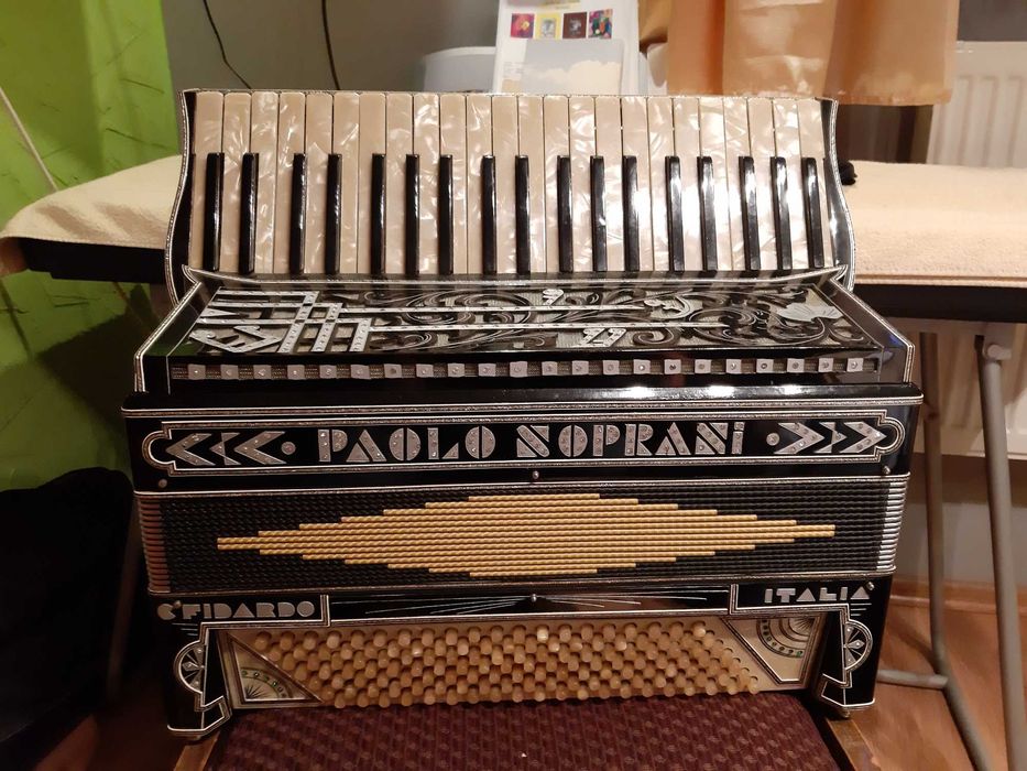 Akordeon Paolo Soprani 140 basów