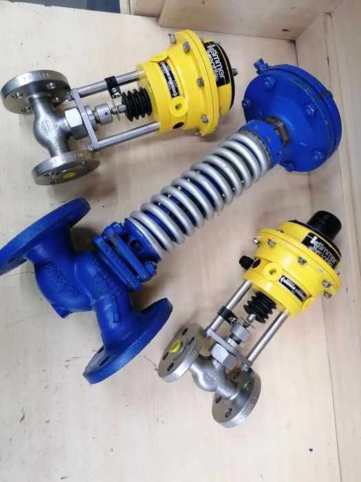 Zawór sterujący KAMMER-VENTILE Flowserve DN15/20 PN40 mat. 1.4581