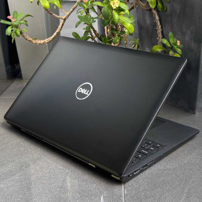 Dell Latitude 3520 / i5-11gen / 8GB / 256GB / 15,6" / klasa A-