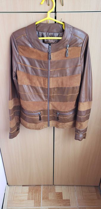 Косуха жіноча шкіряна