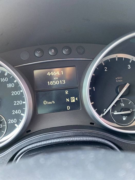 Mersedes-Benz GL-Class 2011