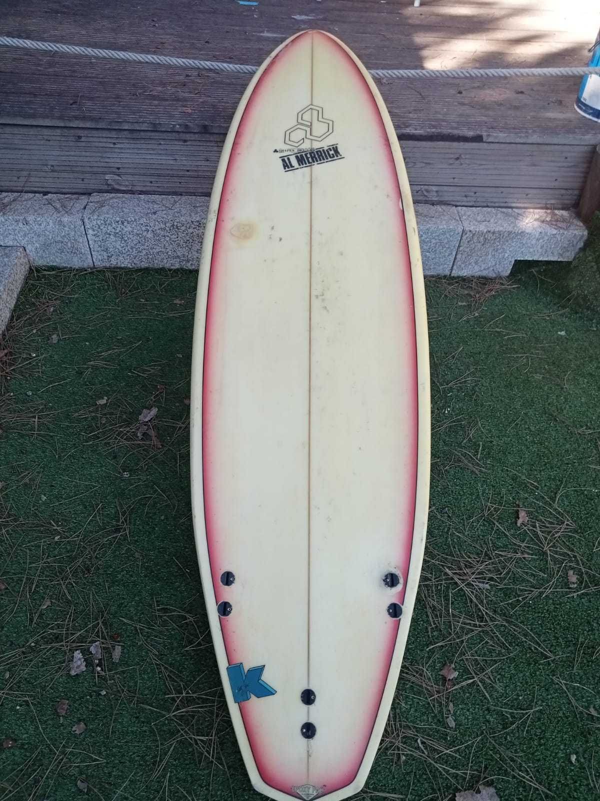 Prancha de Surf . Antiga do Kelly Slater / Assinatura