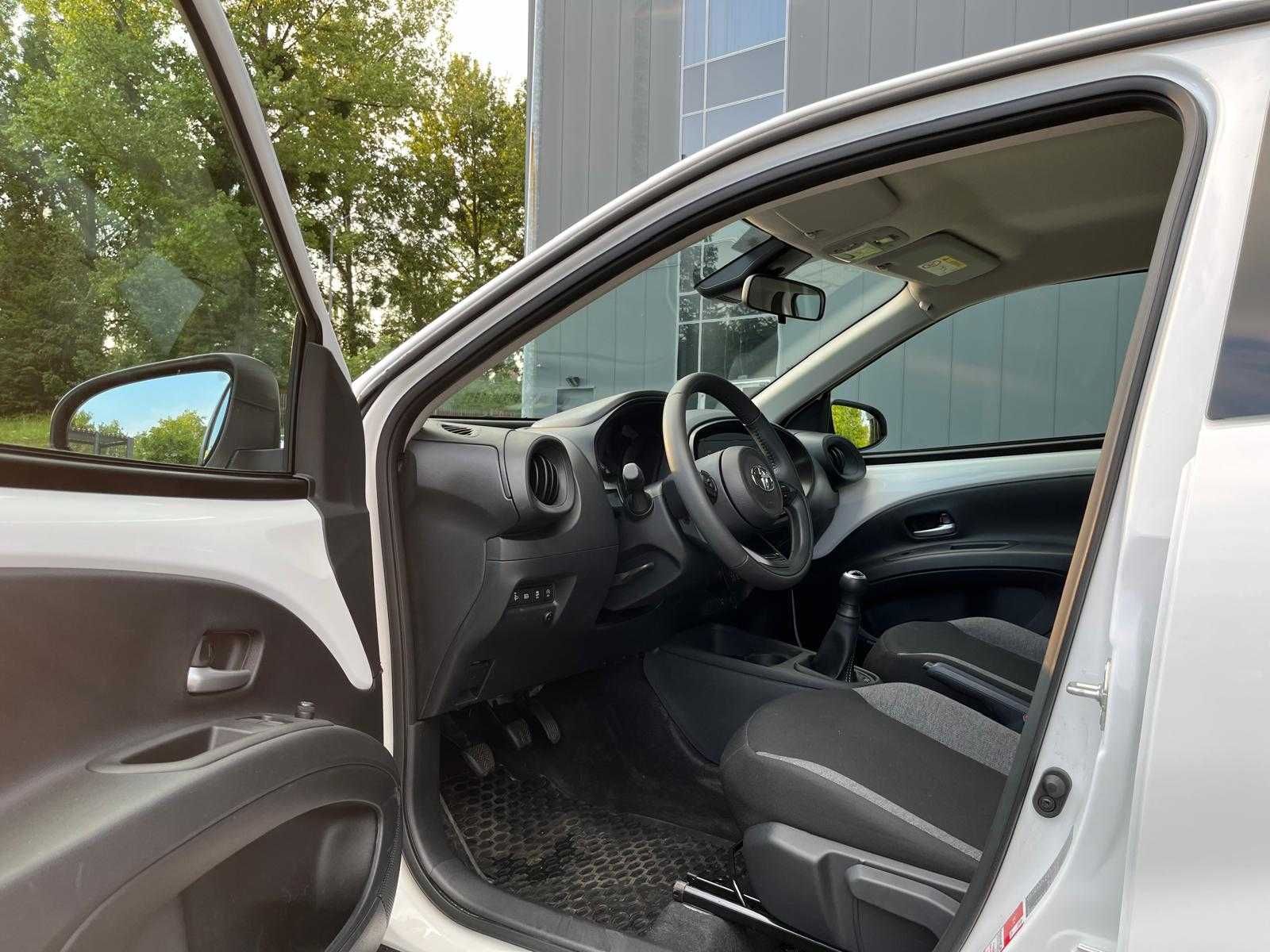 Wypożyczalnia Toyota Aygo X wynajem  ** Rentaro **