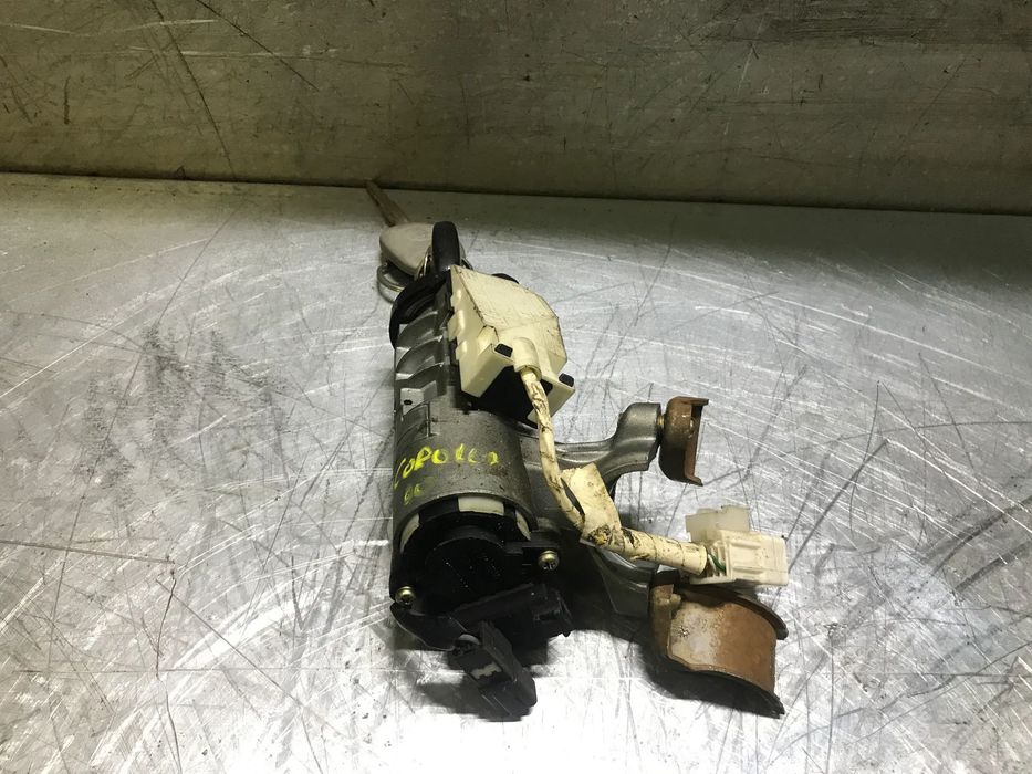 CANHÃO DE IGNIÇÃO TOYOTA COROLLA / AVENSIS - 45020052