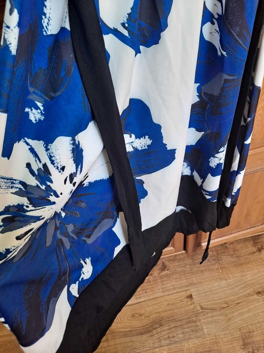 Letnia, elegancka sukienka 46/48