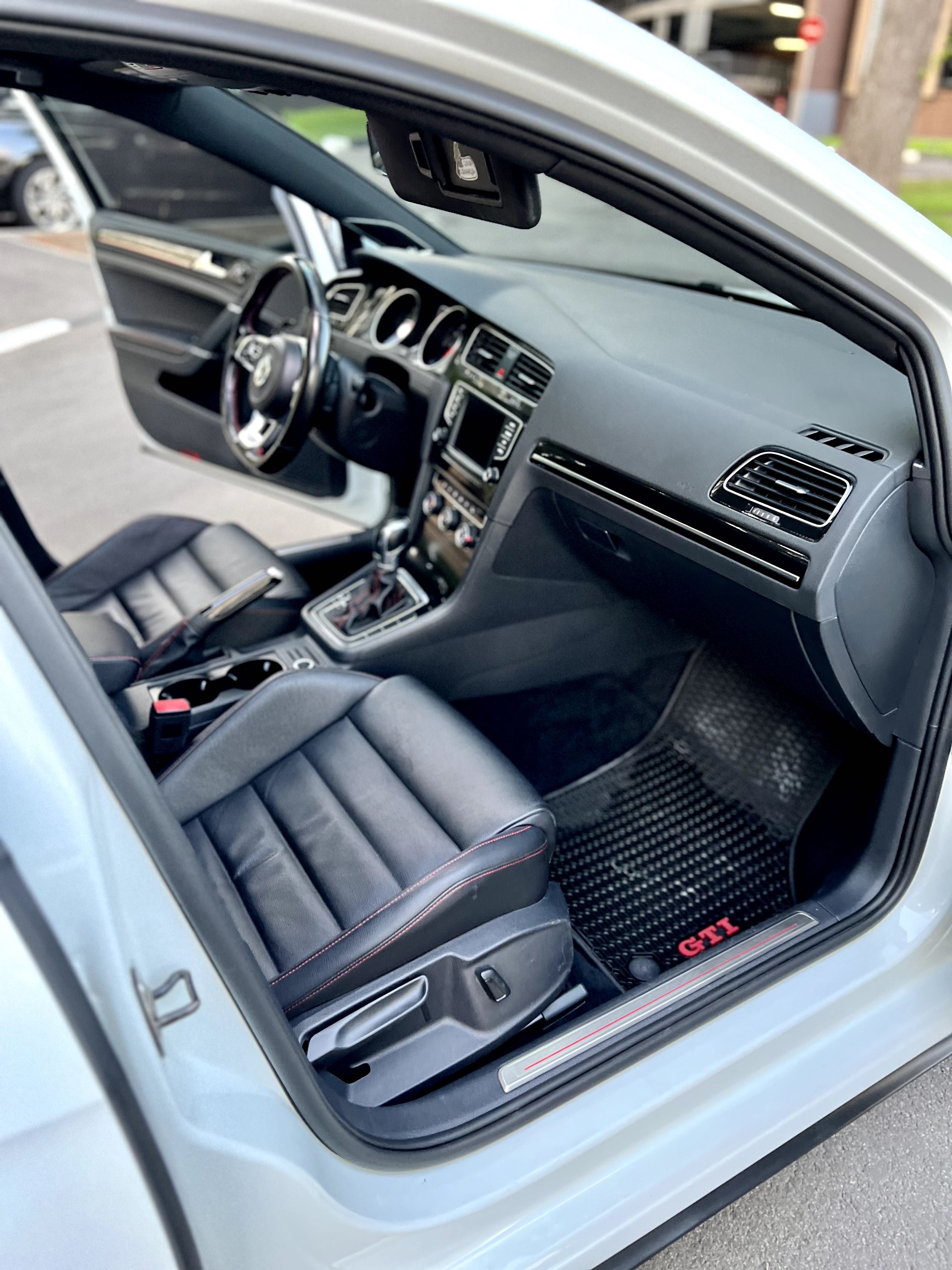 Volkswagen Golf 7  GTI Performance
