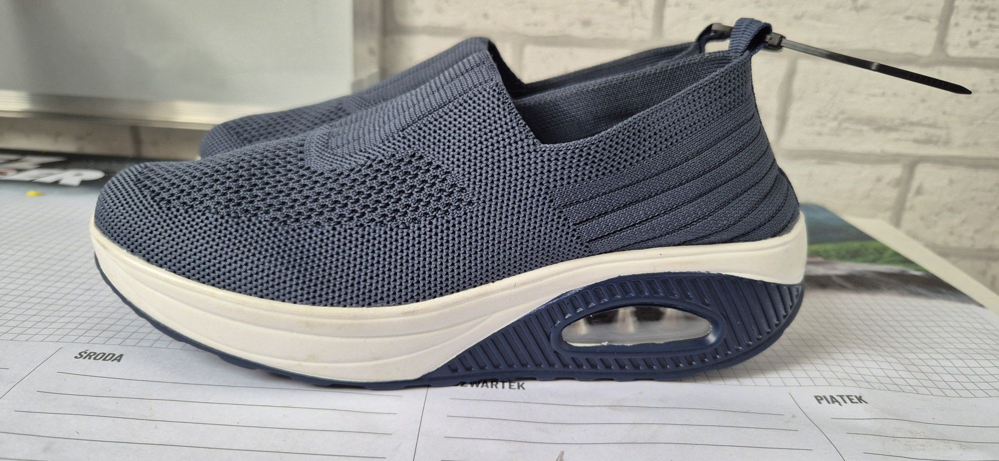 Modne, oddychające buty damskie