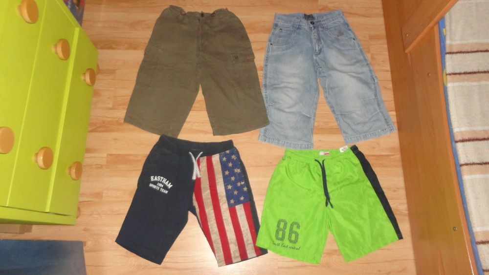 Krótkie spodenki dla chłopca roz. 146-152 cm zestaw