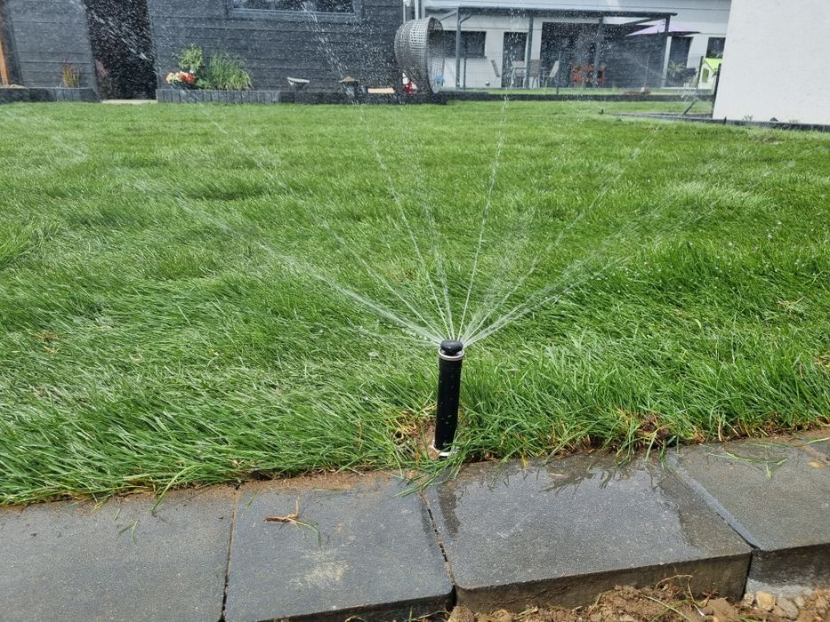 Pielegnacja ogrodów i terenów zielonych/koszenie traw