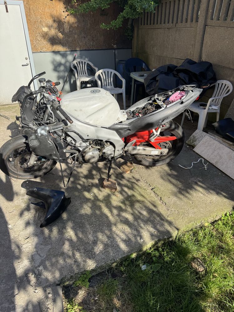 Yamaha thundercat Yzf600