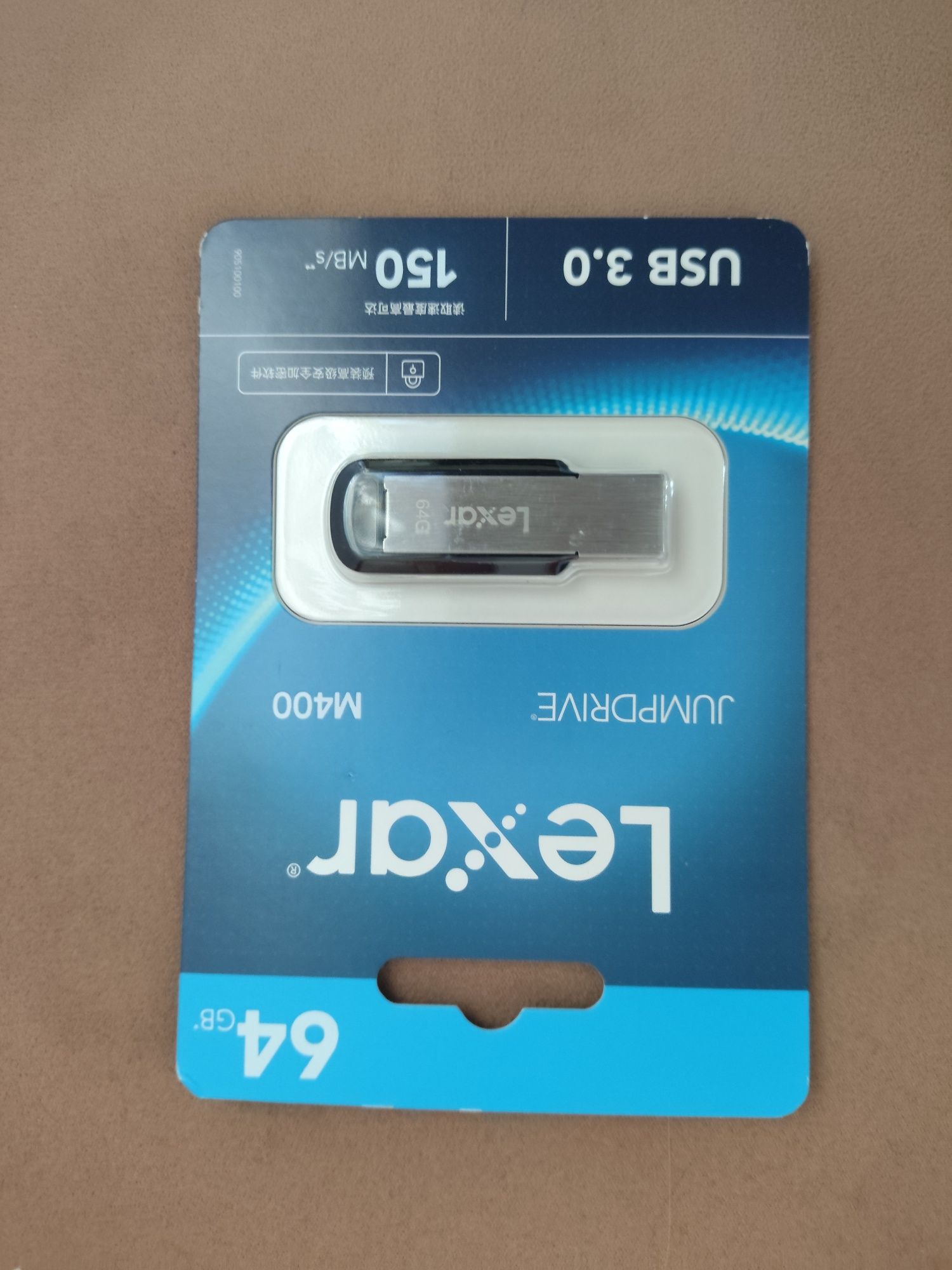 Pen Drive Lexar JumpDrive V400 64GB USB 3.0