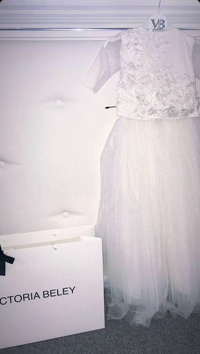 Продам плаття для дівчинки.