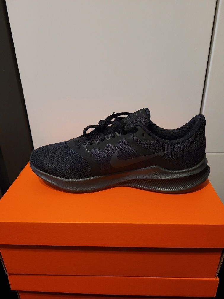 Nike Downshifter 11 Męskie buty do biegania po asfalcie roz.44