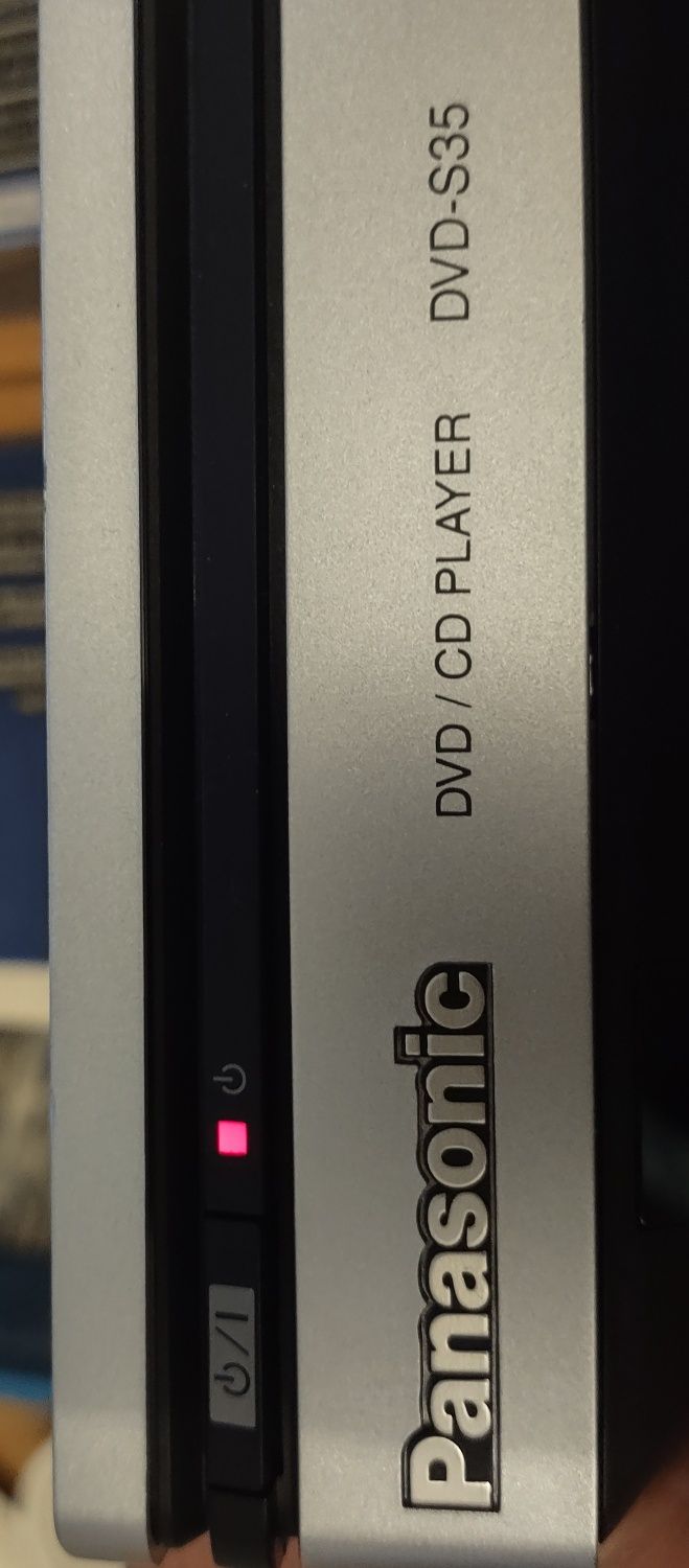 Panasonic DVD-S35 z pilotem