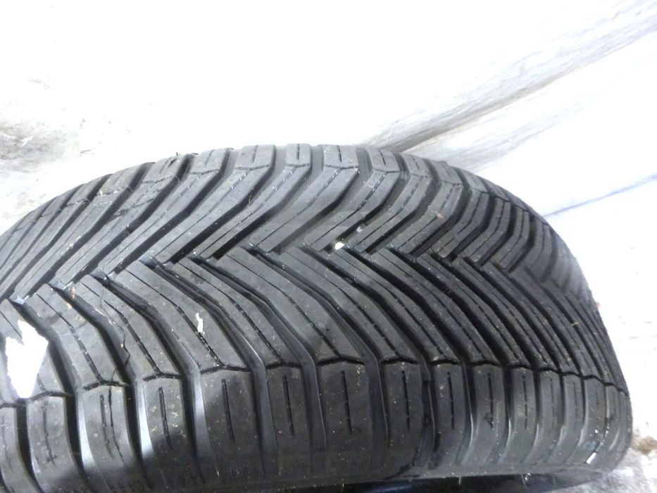 1 x nowa opona całorocna Michelin CrossClimate 2 SUV 225/50 R18 95W