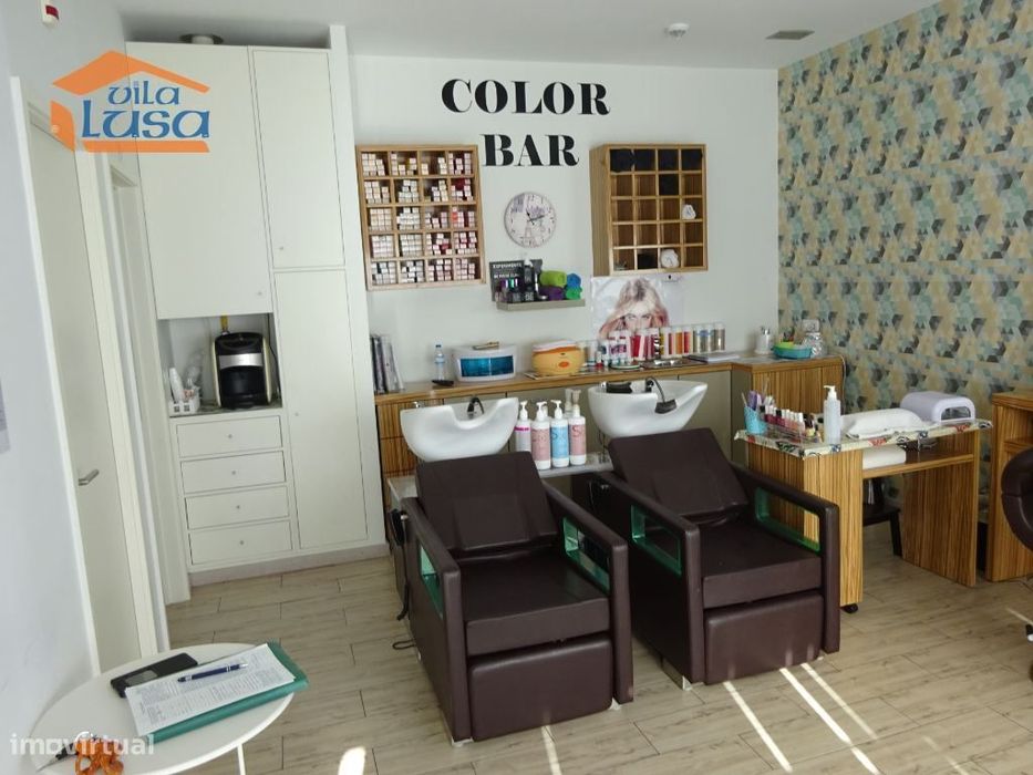 Cabeleireiro e Estética equipado Vilar de Andorinho