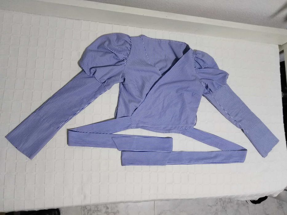 Camisola/blusa tipo Bolero "My Studio SRL"