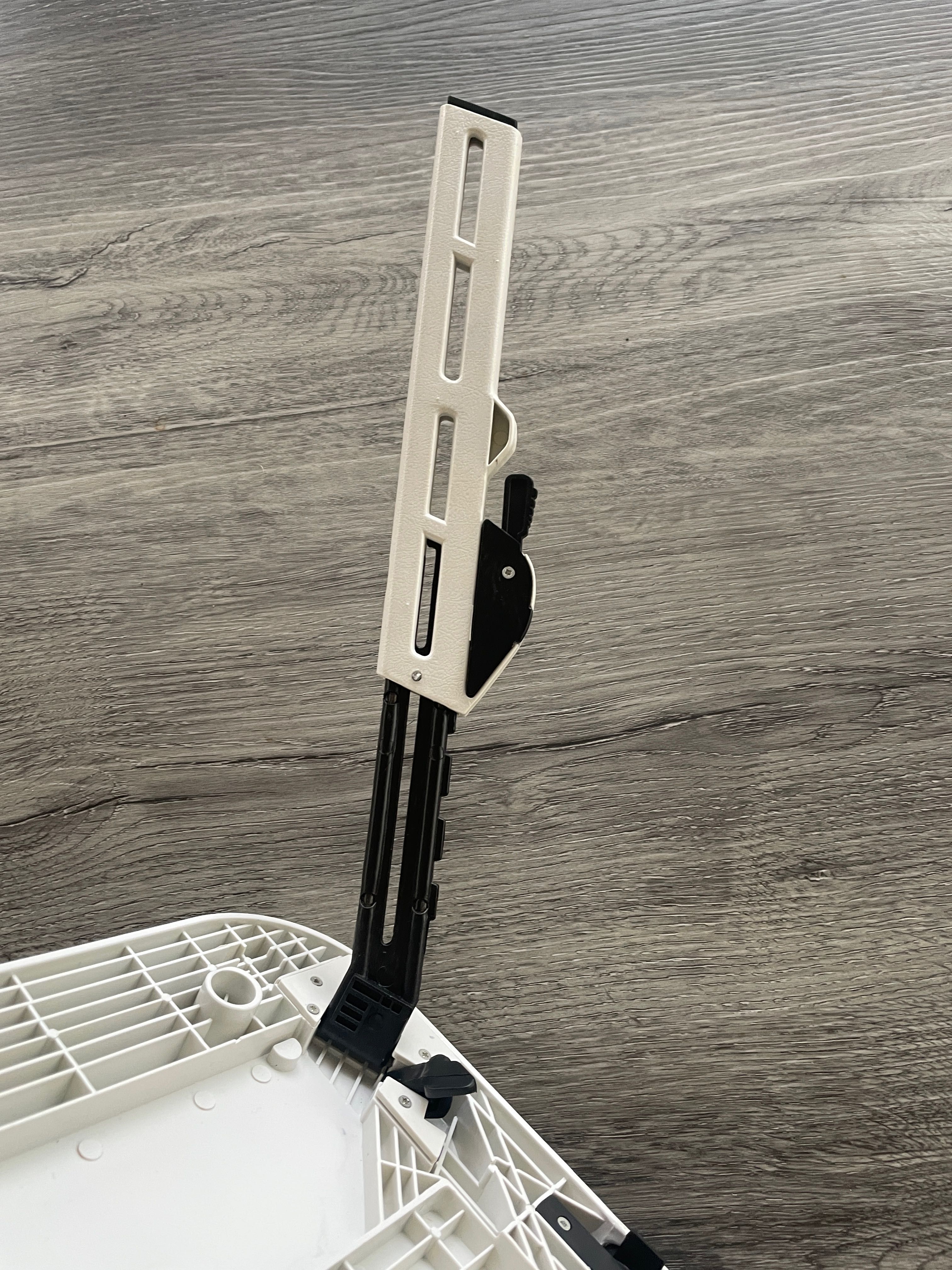 Suporte / mesa ventilada para computador portátil