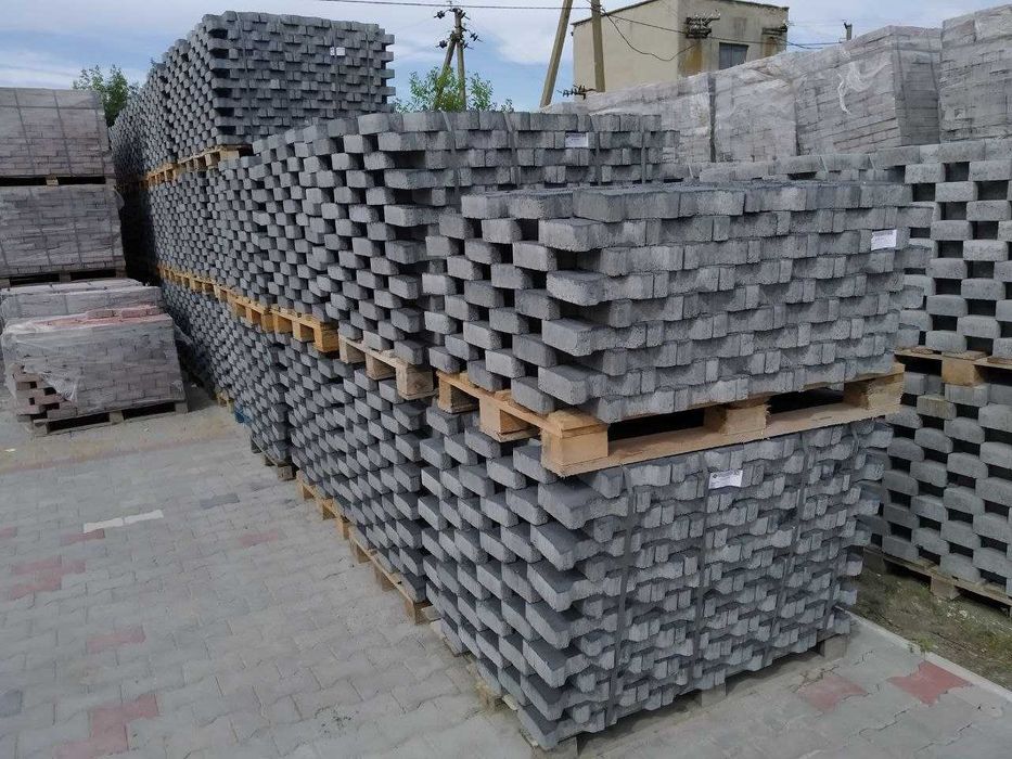 Виготовлення та продаж бетонних кілець, днищ, бетонних виробів