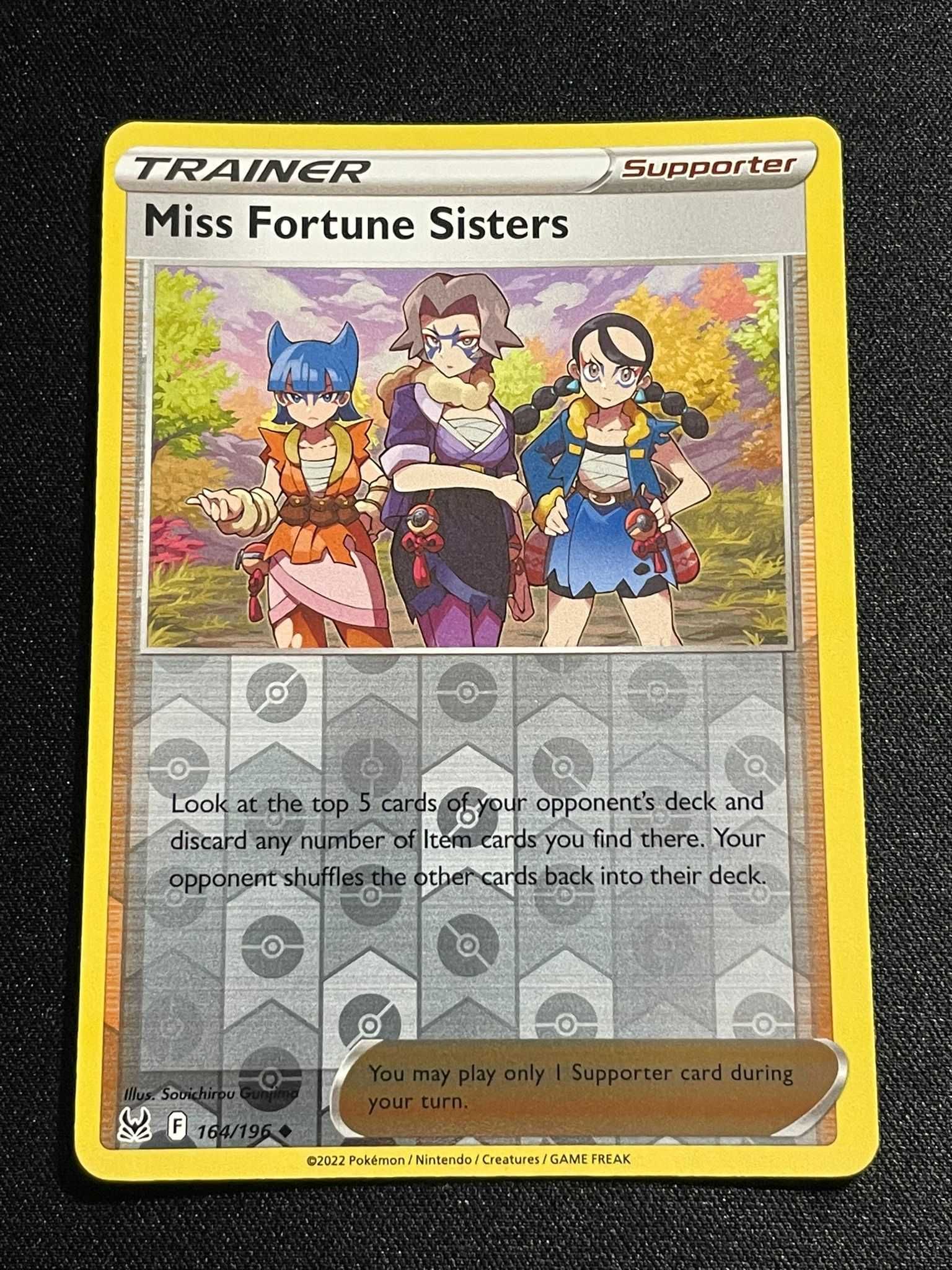 Carta Pokémon Miss Fortune Sister 164/196 Lost Origin