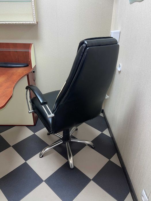 Педикюрне крісло