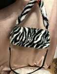 torebka futerko zebra primark bagietka