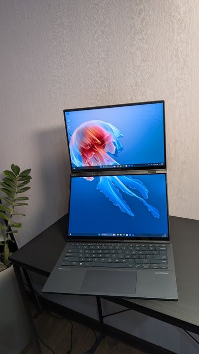 Top Asus Zenbook Duo ux8406ma Ultra 9 185H 16/22 32 ddr5 1 tb arc 18gb