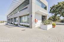 Espaço Moderno com 409m2 no Parque Industrial - Alcochete.