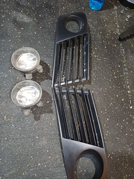 Faróis de nevoeiros e grelhas seat ibiza 6l