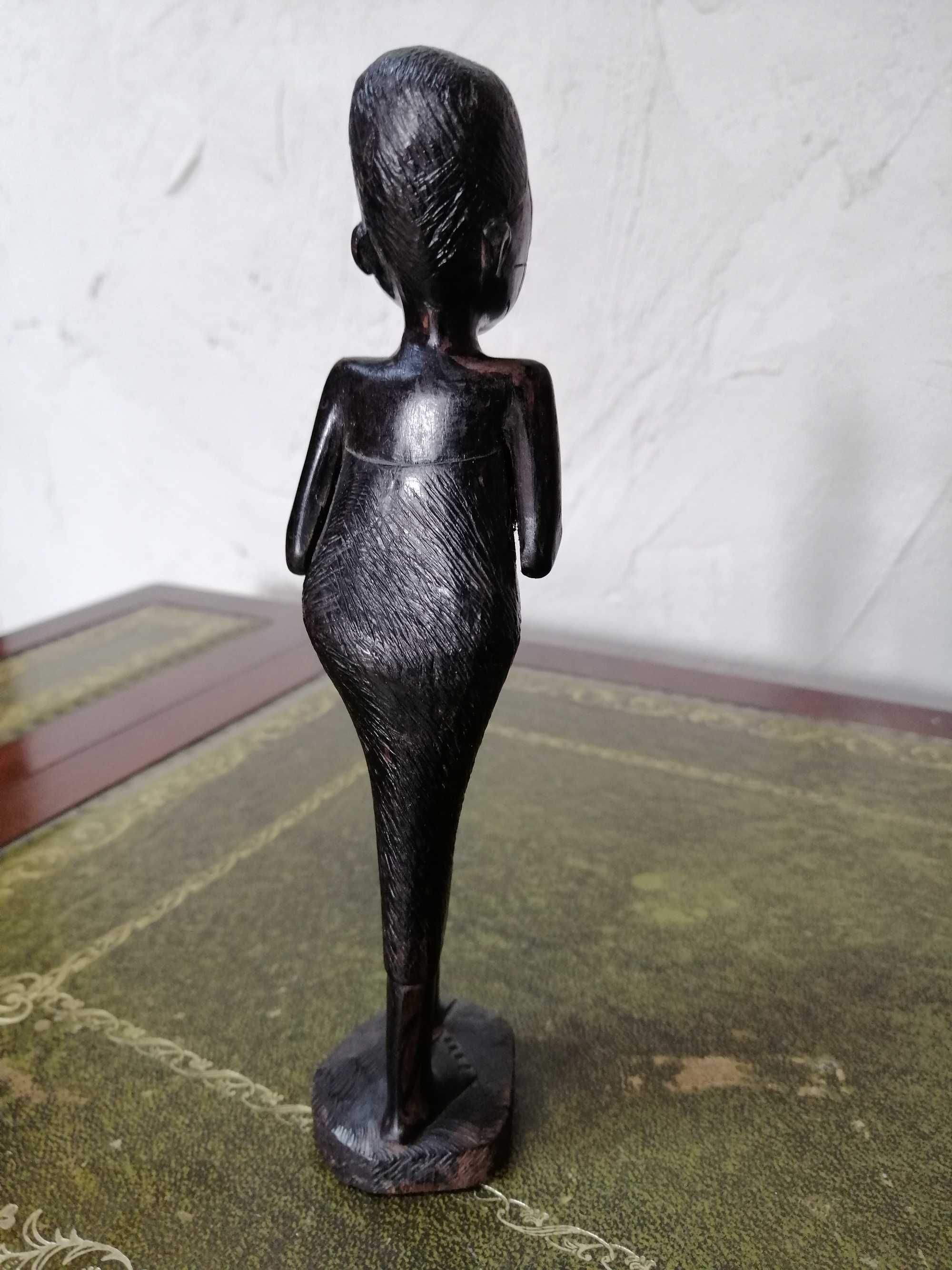 Figurka Kobiety Afrykańska z Egzotycznego Drzewa - Heban?