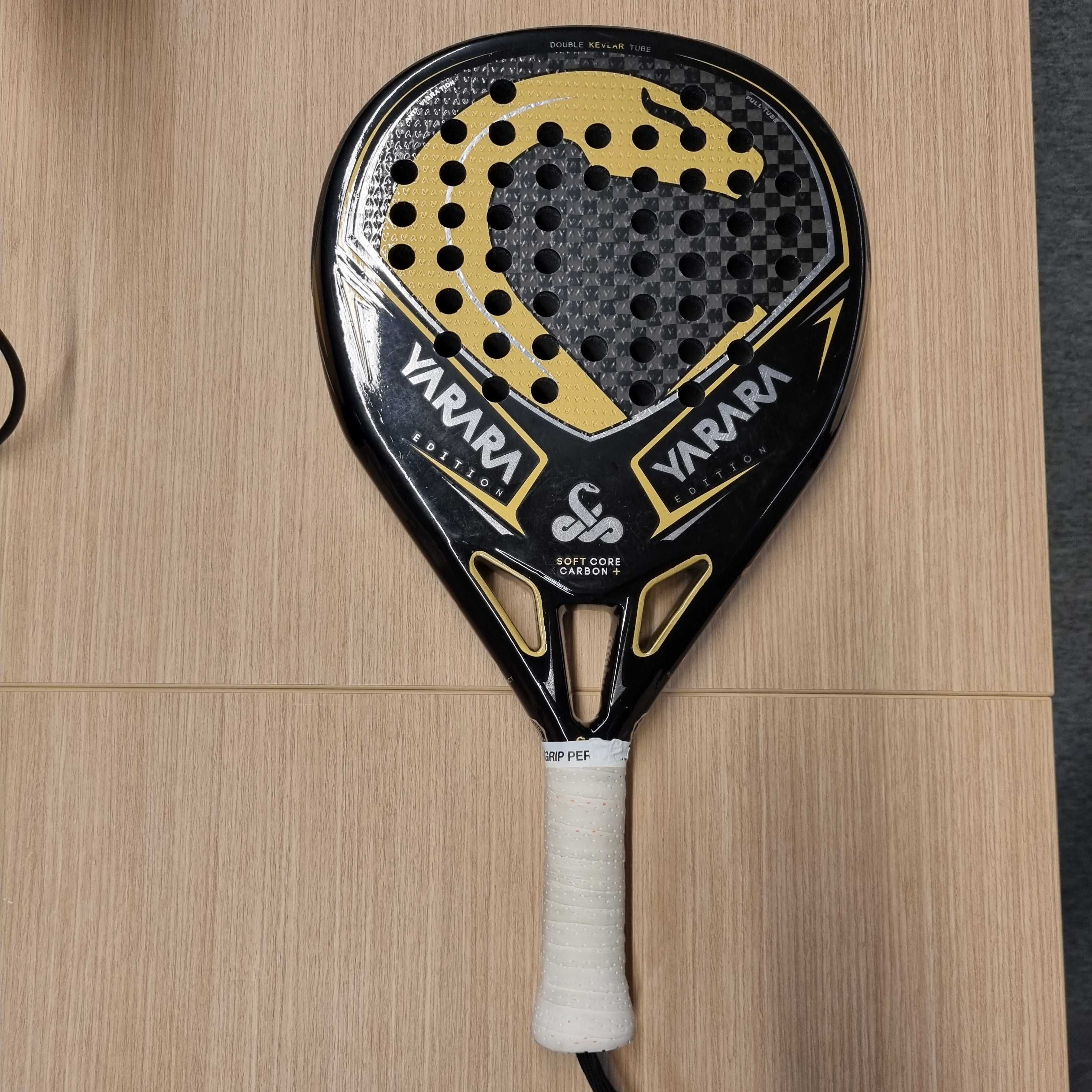 Raquete de padel Vibor-A Yarara Liquid em ótimo estado