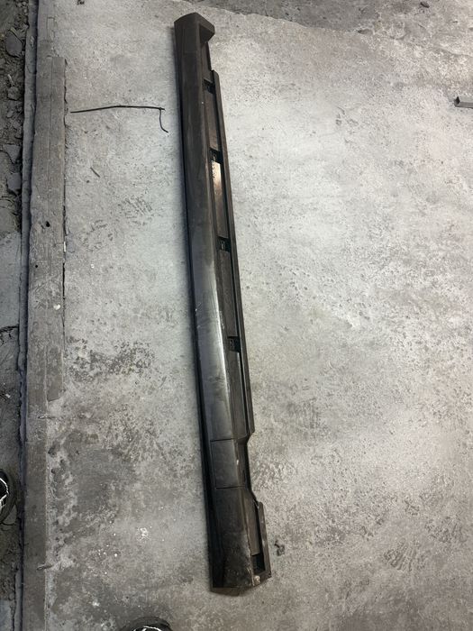 Накладка правого порога Volkswagen Passat CC R-LINE 2016 рік