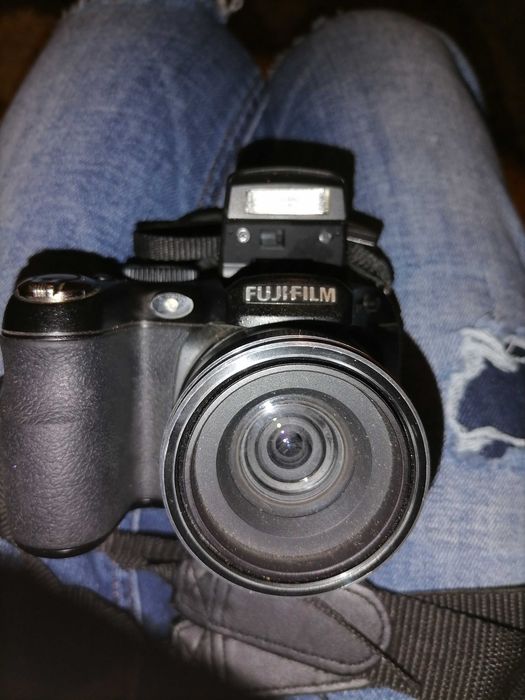 Aparat fotograficzny Fujifilm finepix s1600