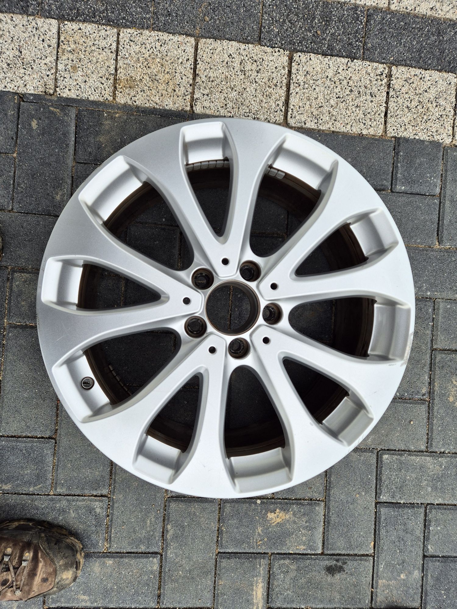 Felga Mercedes E-klasa W213 A213401.1100 8Jx18 Et43 ladna