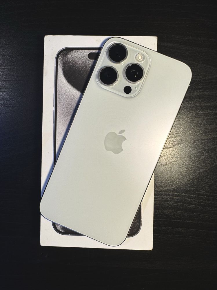 IPhone 15 pro max 256 GB 10/10