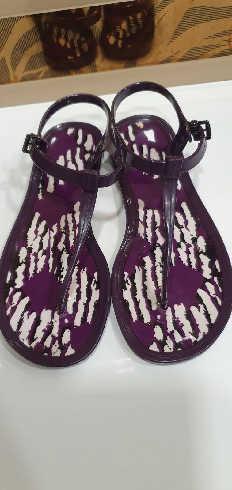 Босоножки , Италия . Бренд "BURBERRY ". Новые .