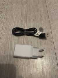 Ładowarka na USB wraz z kablem USB na USB C